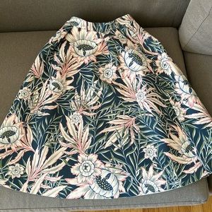H&M Printed Floral MIDI Skirt with Pickets - size 4